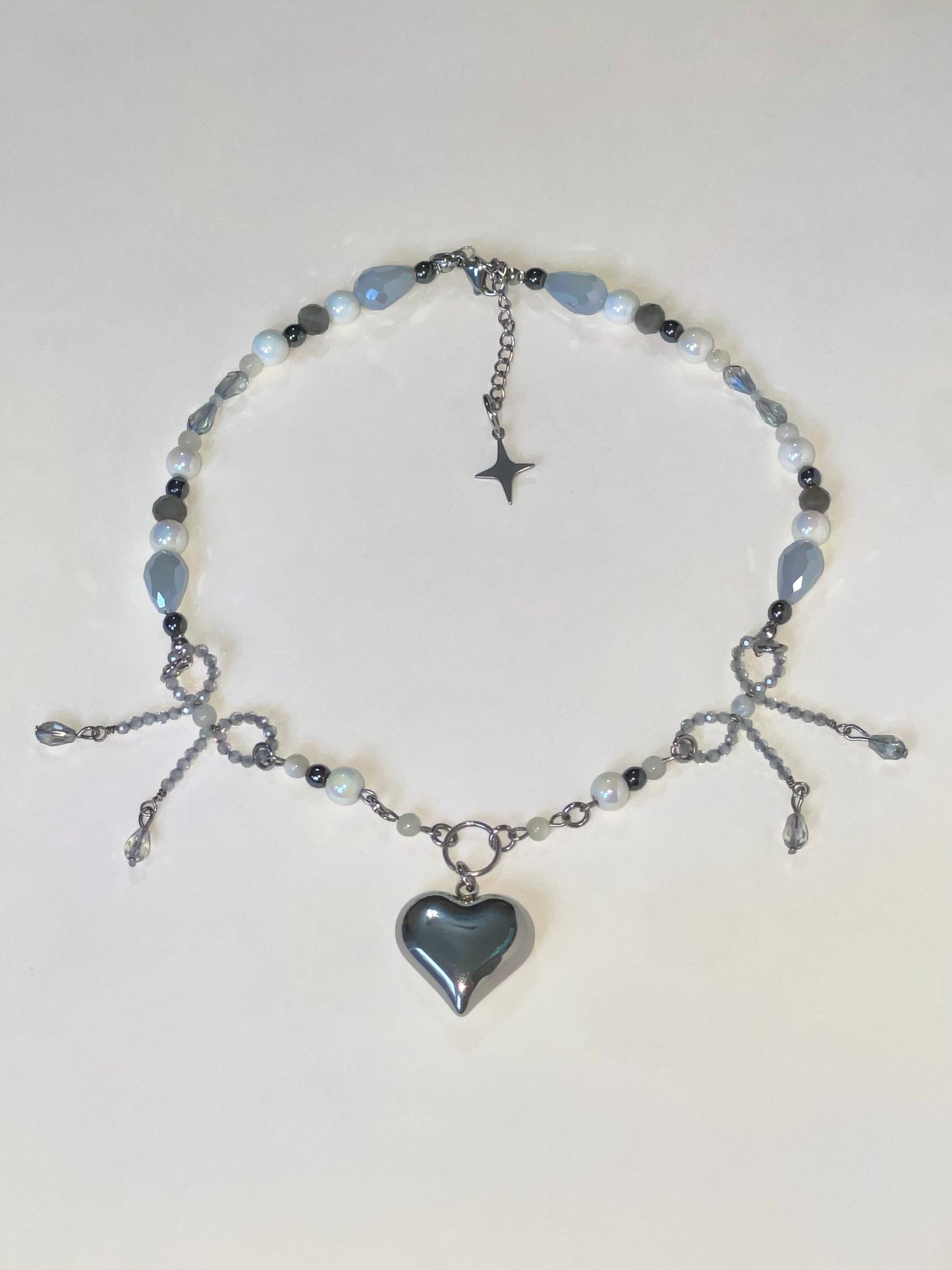 ARCTIC LOVE Choker Necklace