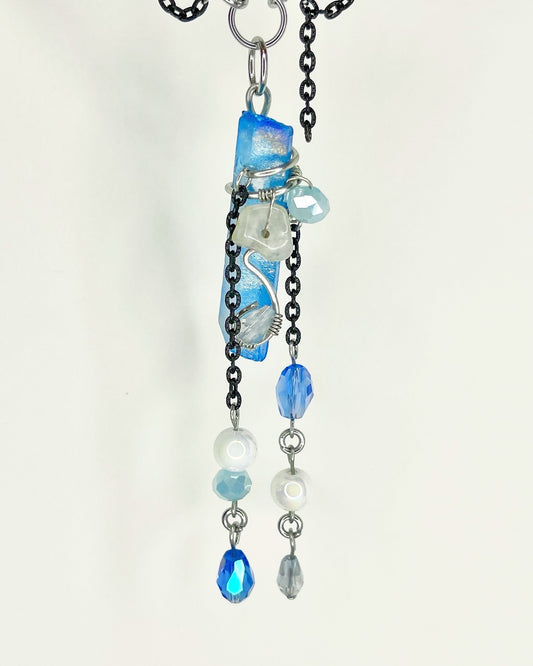 MIDNIGHT BLOOM Necklace